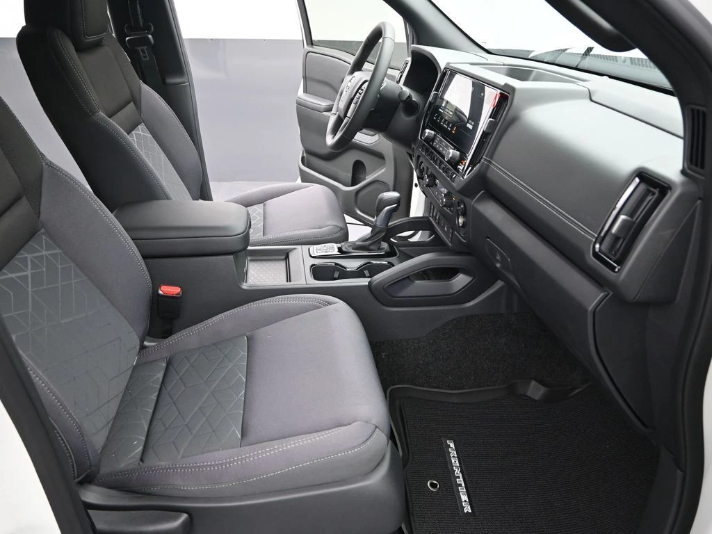 2026 Nissan Frontier SV - Photo 21