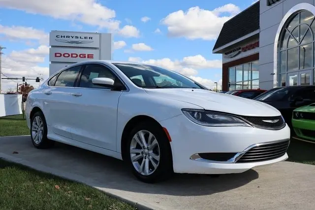 Used 2017 Chrysler 200 Limited with VIN 1C3CCCAG3HN506586 for sale in Aurora, OH