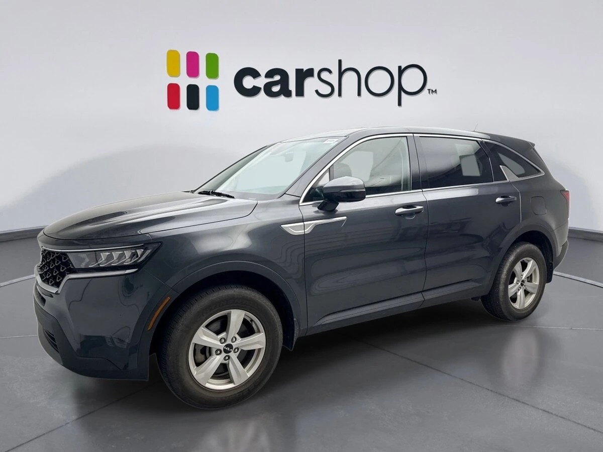 2023 Kia Sorento LX AT 4WD's photo