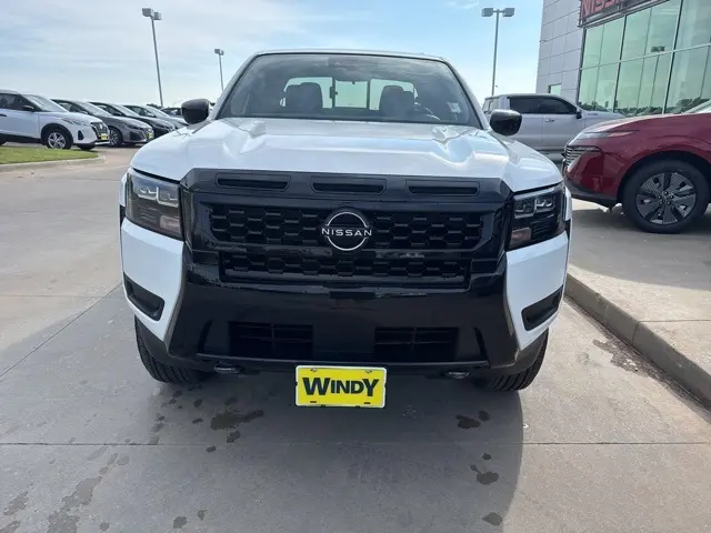 2026 Nissan Frontier SV photo 2