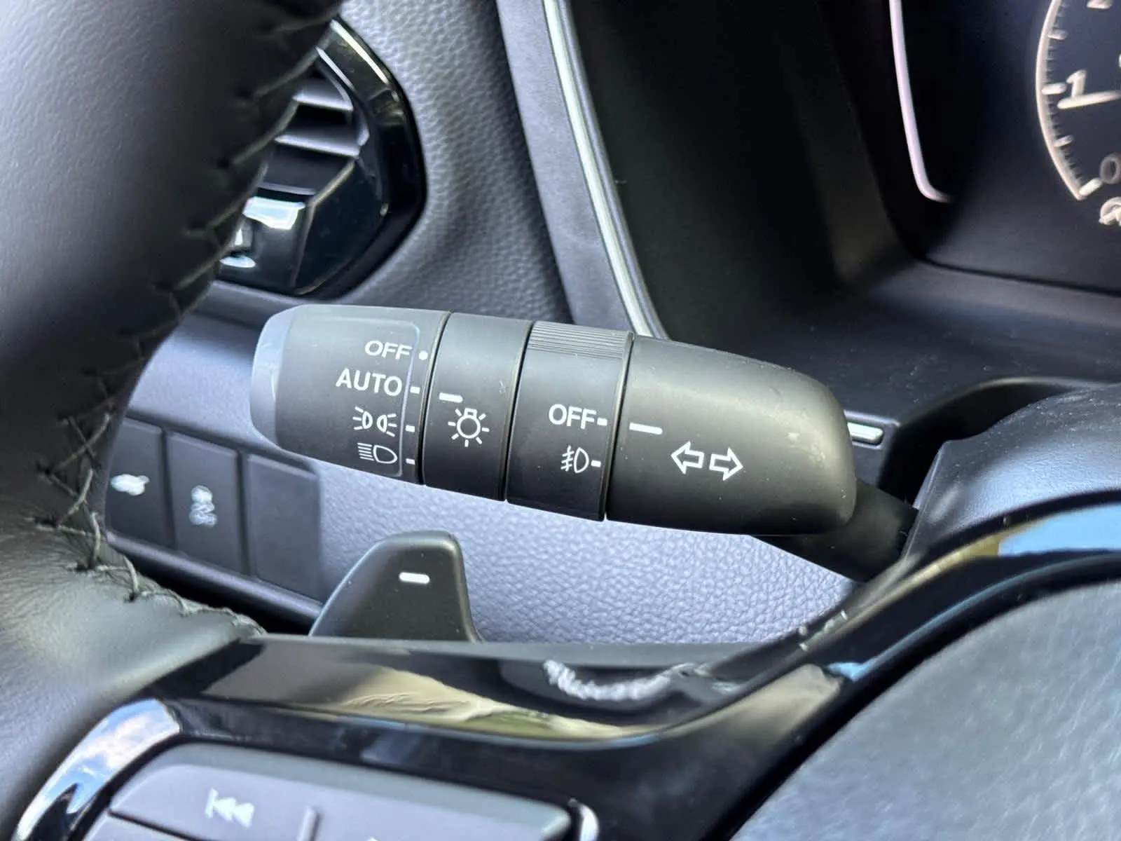 2025 Honda Pilot Touring photo 18