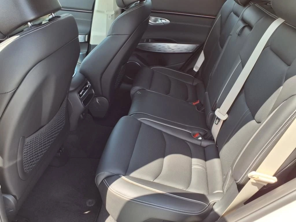 2026 GENESIS GV70 Base - Photo 6