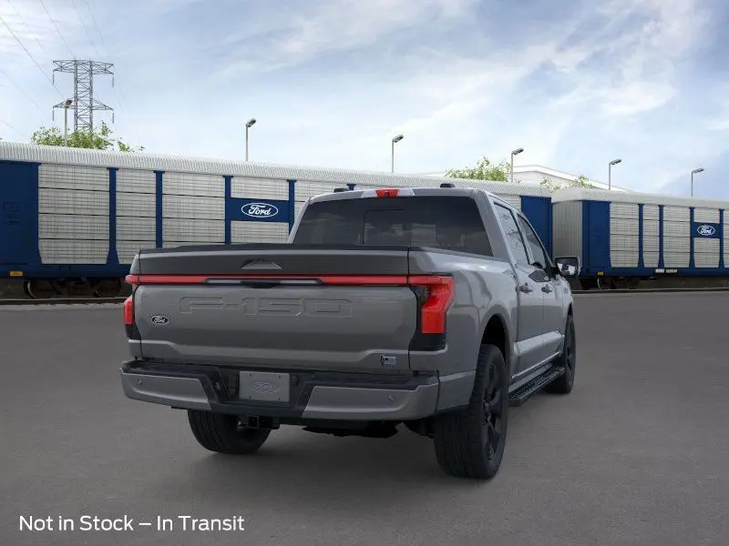 2025 Ford F-150 Lightning Platinum photo 7