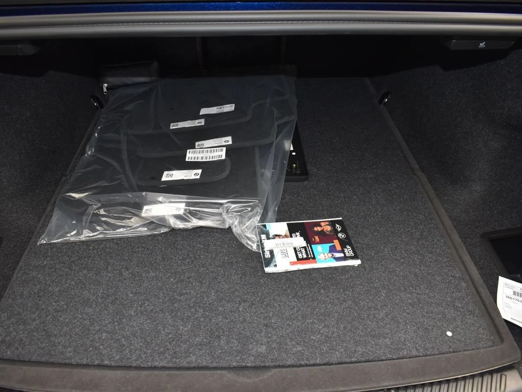 2026 BMW 5 Series 530i - Photo 18
