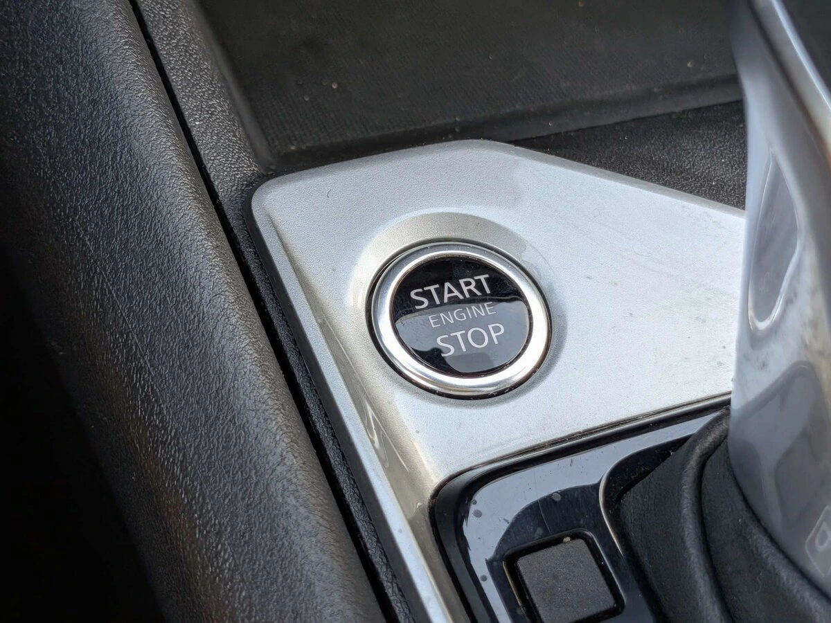 2025 Nissan Altima SV - Photo 25