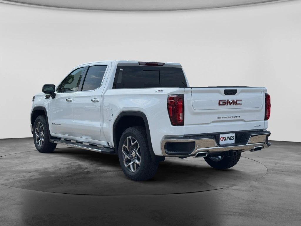 2026 GMC Sierra 1500 SLT - Photo 6