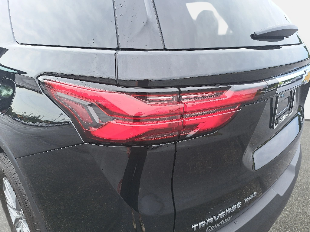 2023 Chevrolet Traverse 1LT - Photo 35