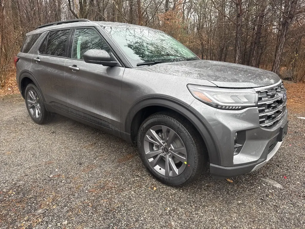 2026 Ford Explorer Active's photo