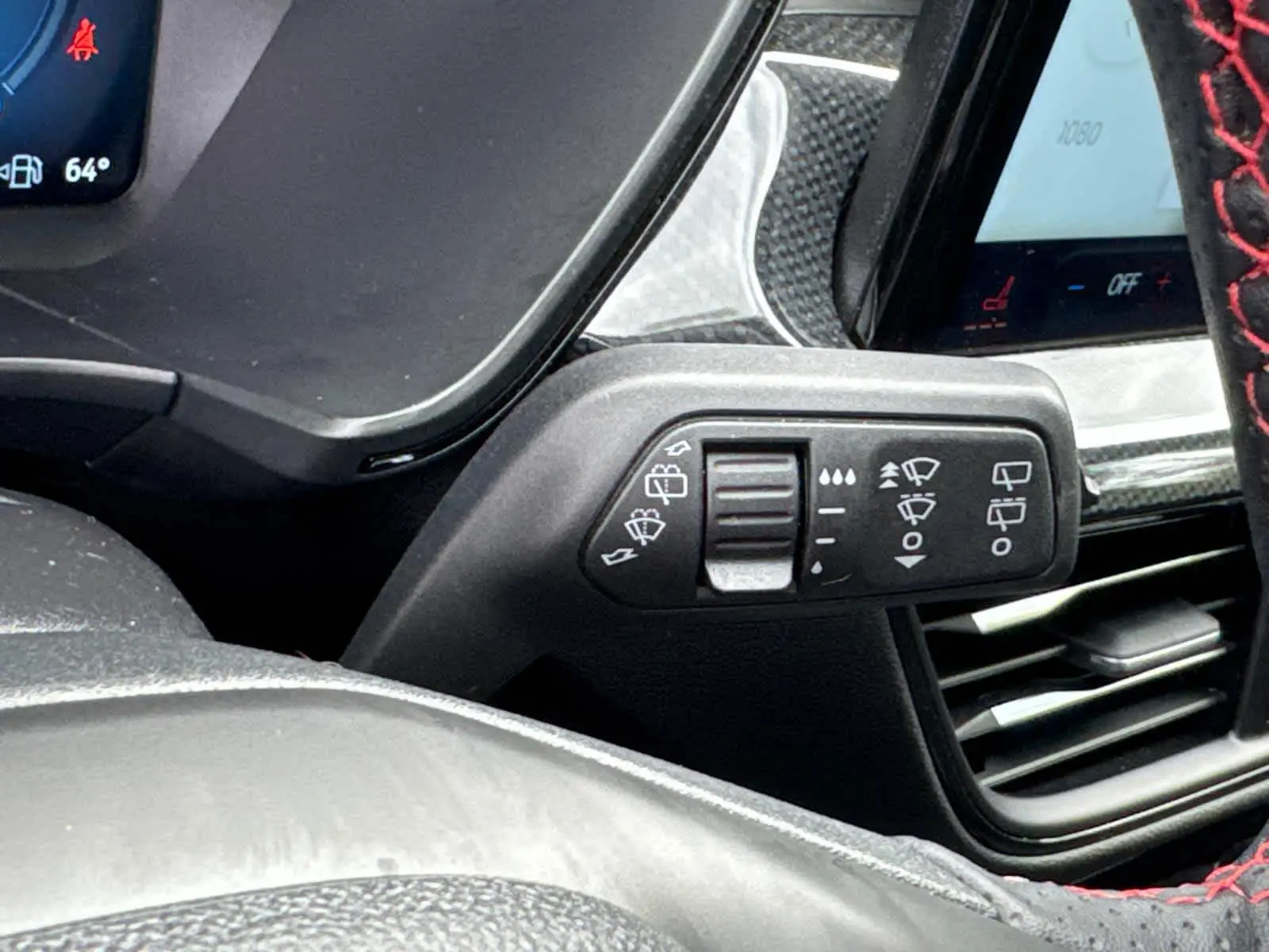 2024 Ford Escape ST-Line Select photo 17