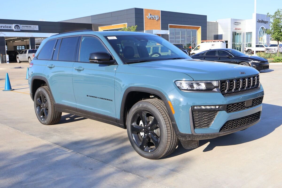 2026 Jeep Grand Cherokee Limited 4x4's photo