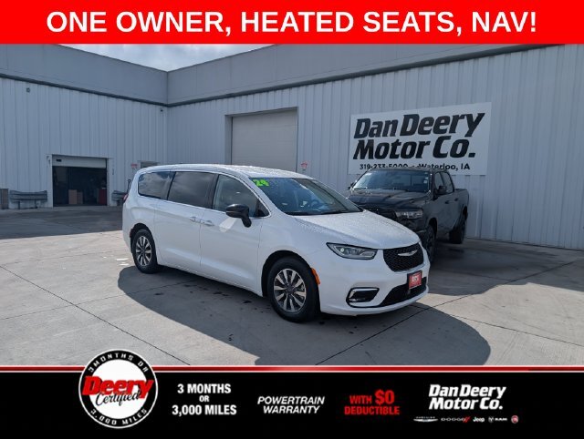  2024 Chrysler Pacifica Hybrid Select FWD   