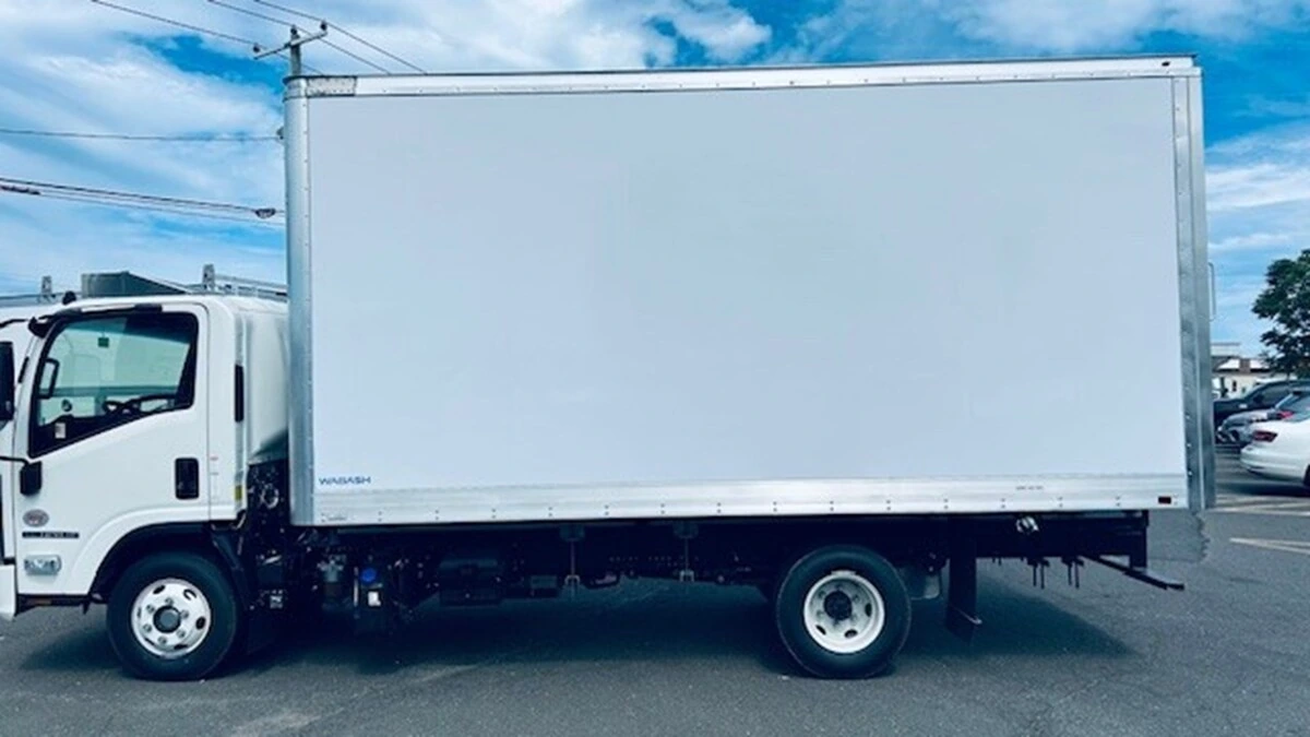 2025 Isuzu in Hartford, CT — photo 8