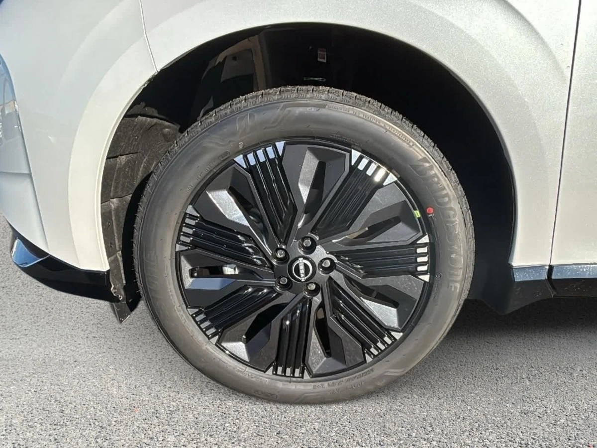 2026 Nissan Murano Platinum - Photo 9