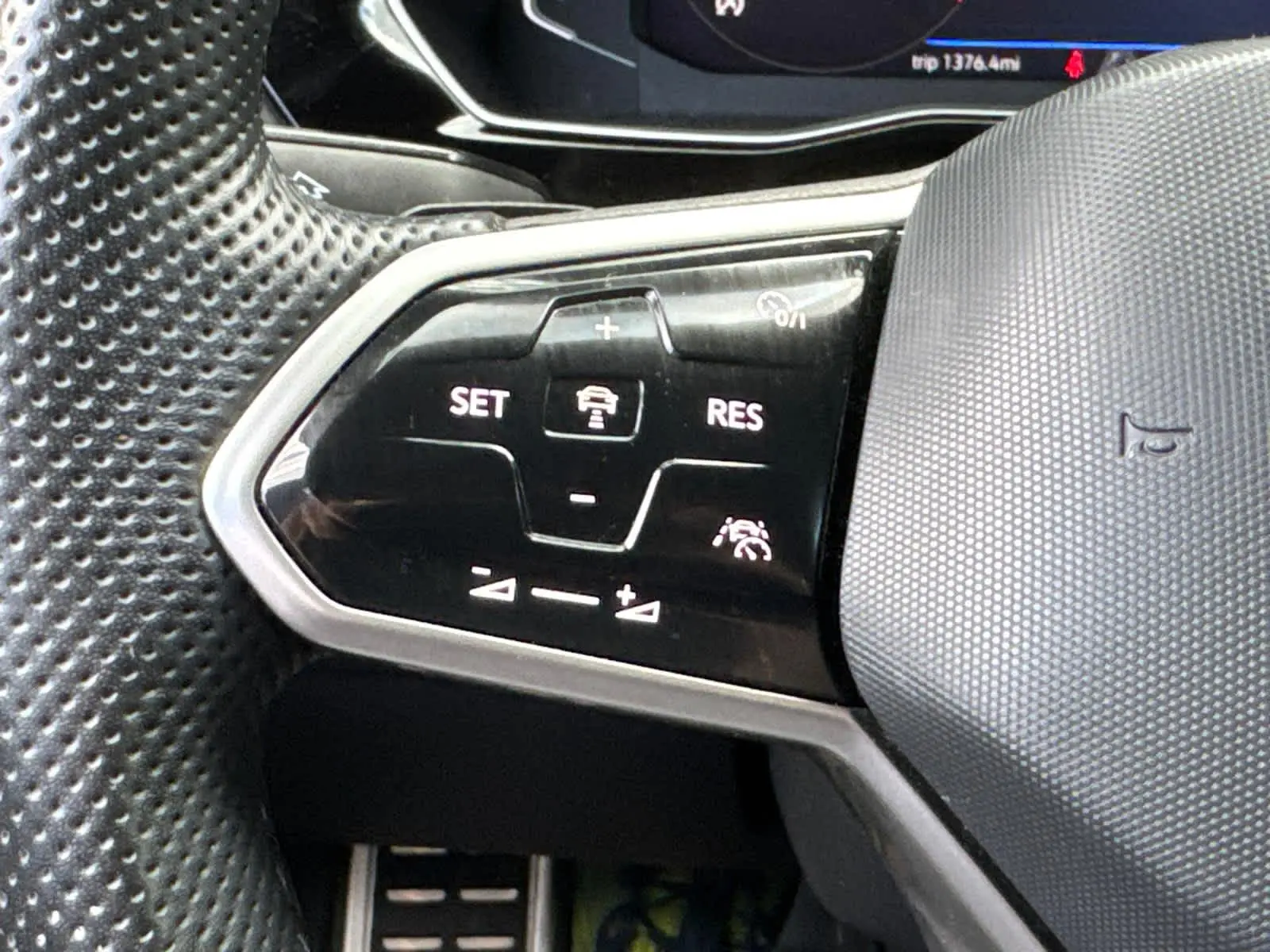 2022 Volkswagen Jetta GLI Autobahn photo 22