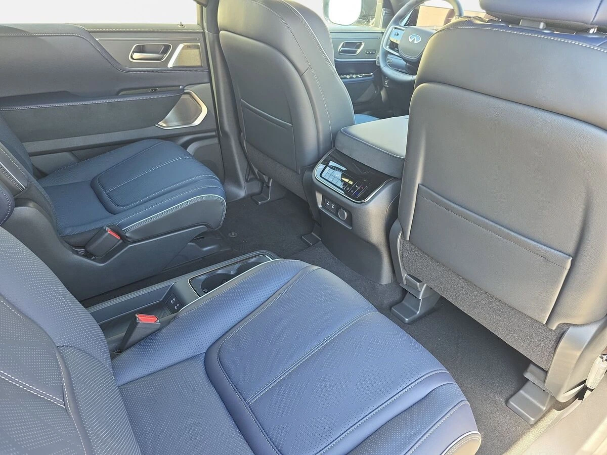 2026 INFINITI QX80 Sport - Photo 11