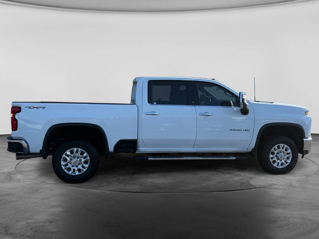 2023 Chevrolet Silverado 3500HD LTZ - Photo 11