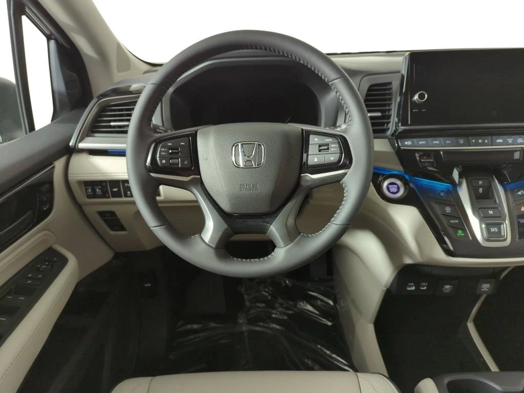 2026 Honda Odyssey Touring - Photo 13