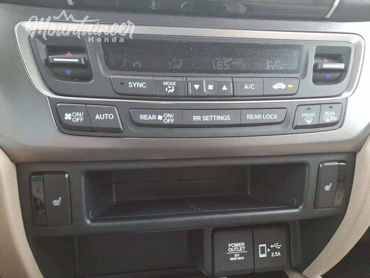 2022 Honda Pilot SE - Photo 36