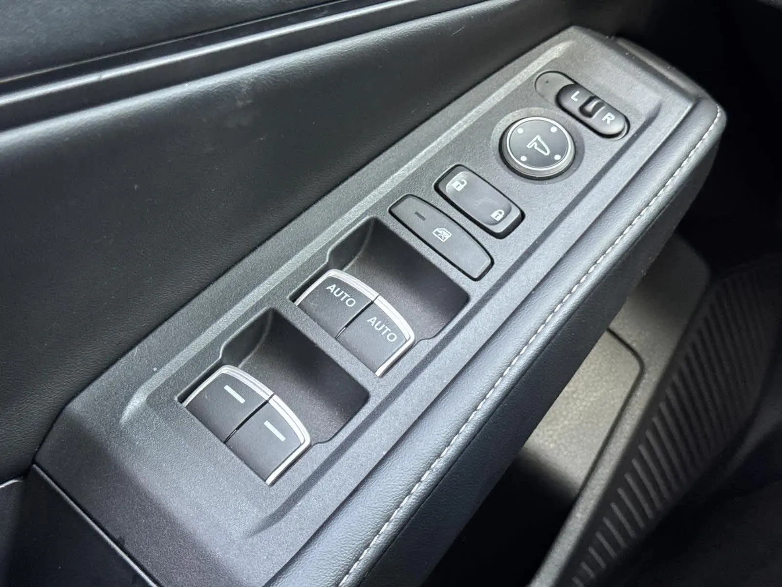 2023 Honda Accord Hybrid Sport-L photo 22