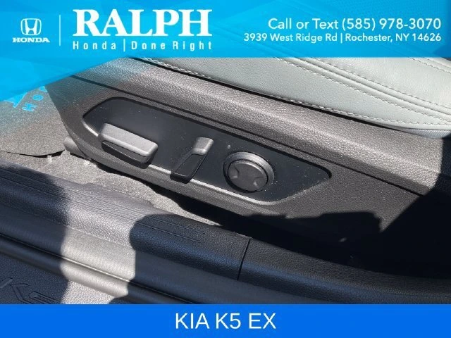 2021 Kia K5 EX - Photo 13
