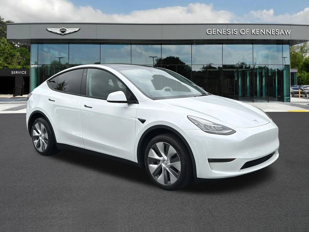 2023 Tesla Model Y Long Range Dual Motor All-Wheel Drive's photo
