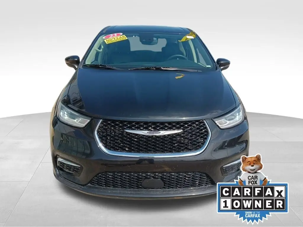 Used 2023 Chrysler Pacifica Touring L with VIN 2C4RC1BG9PR516422 for sale in Macomb, IL