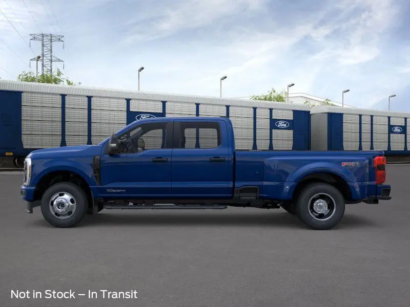 2026 Ford F-350 photo 4