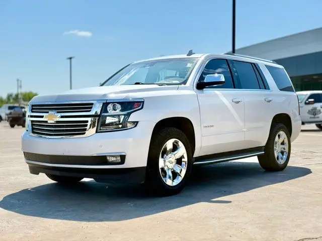 2017 Chevrolet Tahoe Premier photo 3