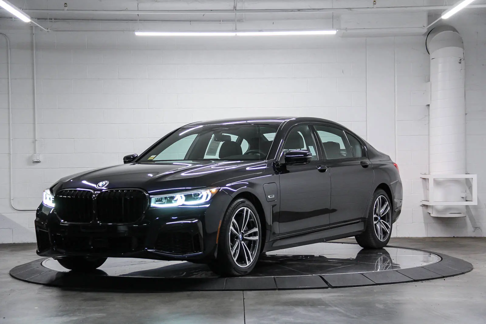 2022 Bmw 745Le photo 3