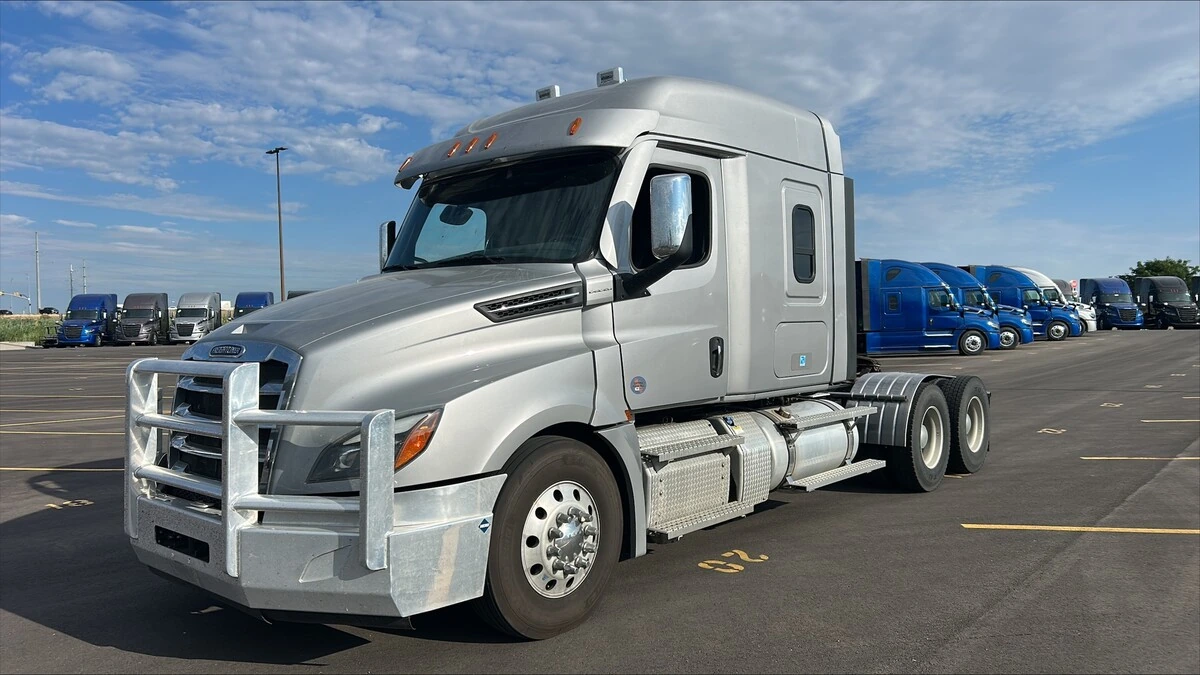 2023 Freightliner Cascadia