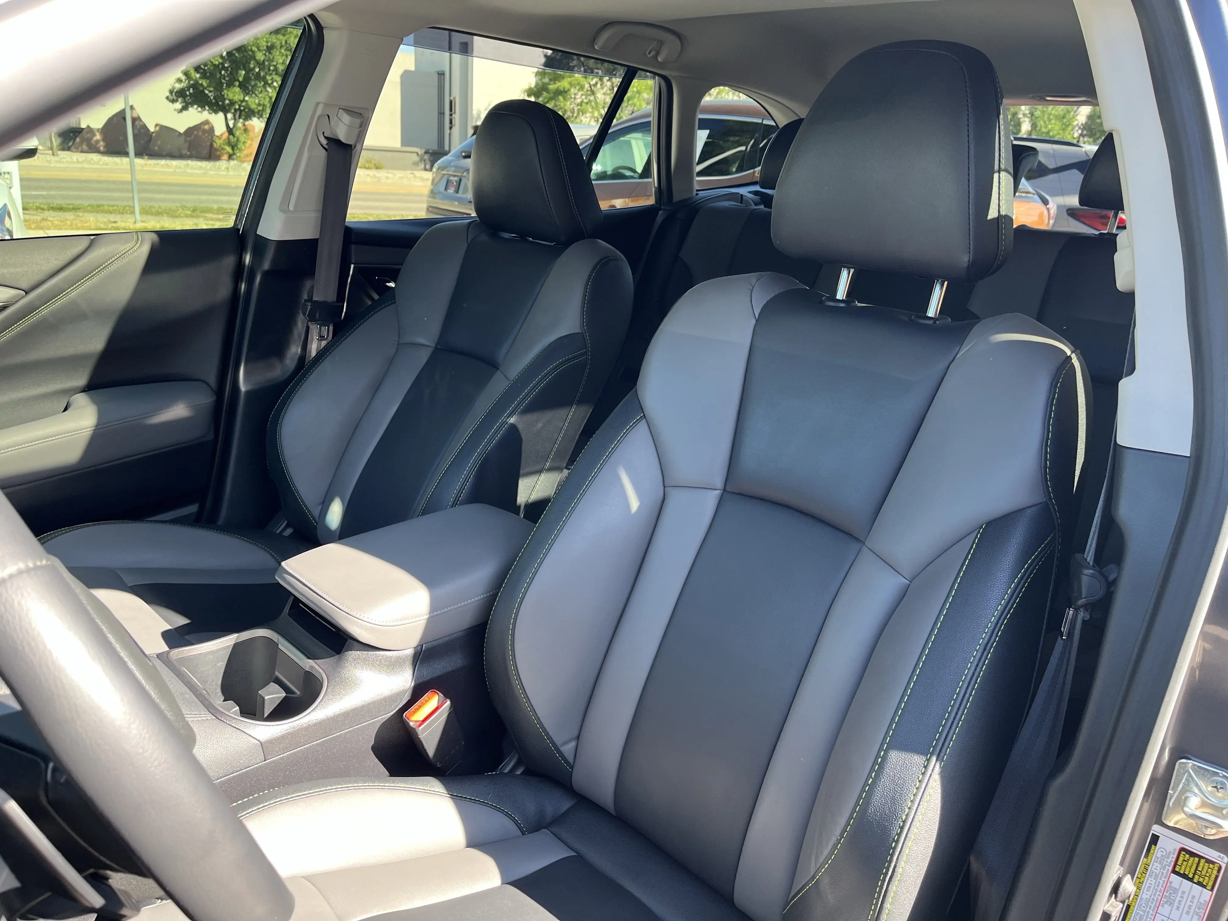 2020 Subaru Outback Onyx Edition XT photo 5