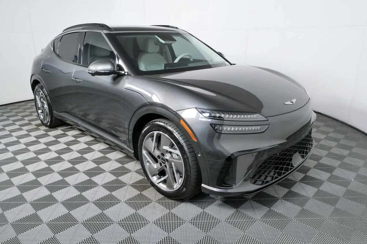 2026 Genesis GV60 GV60 Advanced 20" AWD's photo