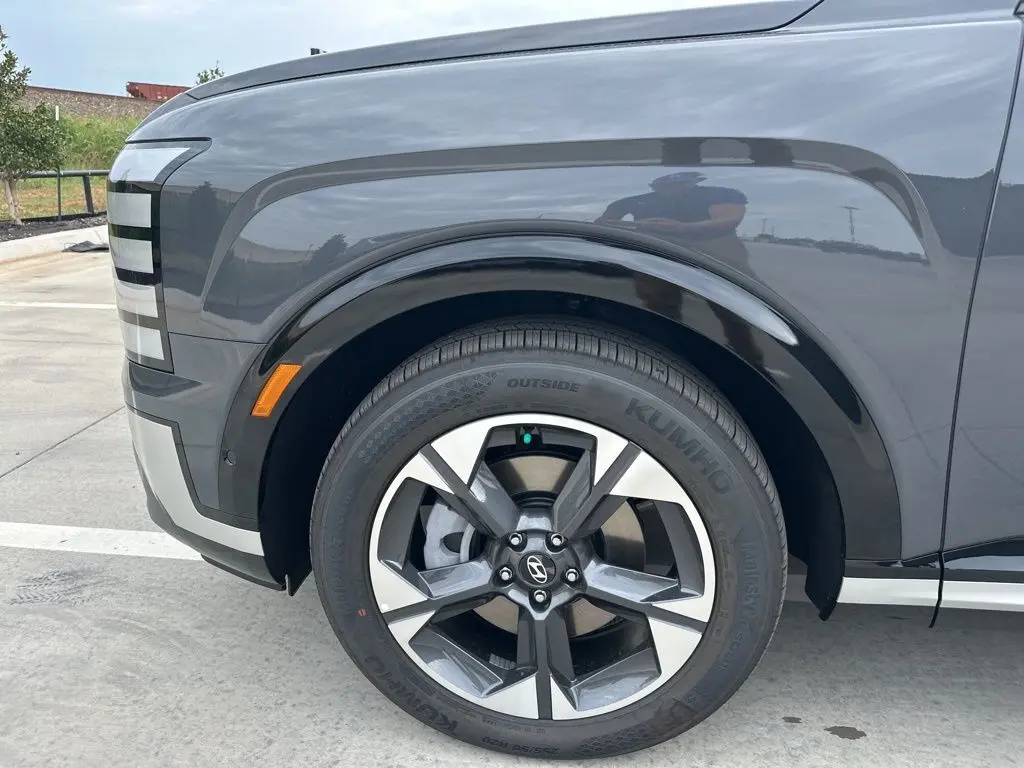 2026 Hyundai Palisade Limited photo 10