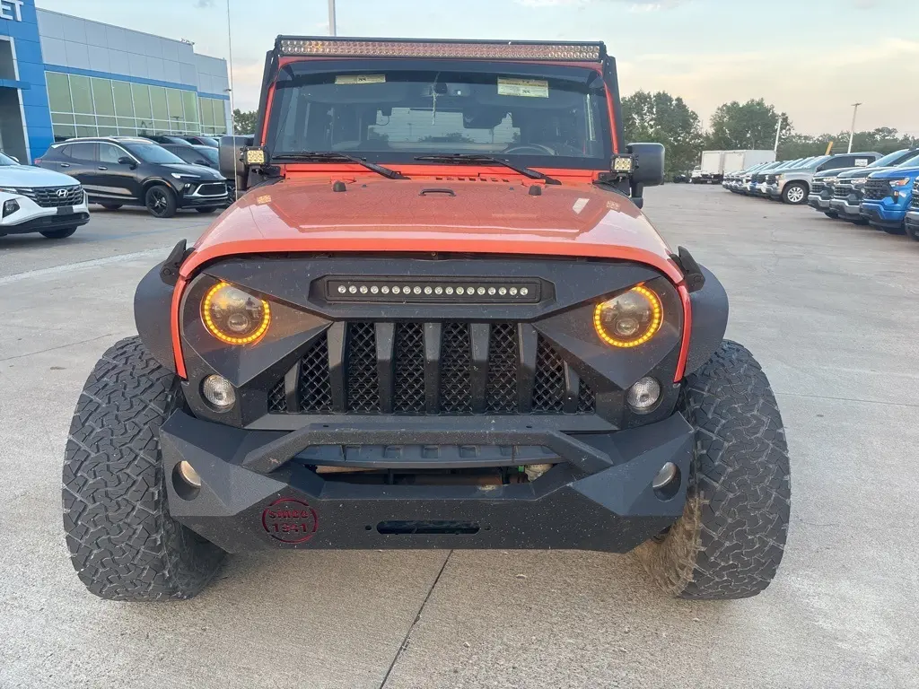 2015 Jeep Wrangler Sahara photo 2