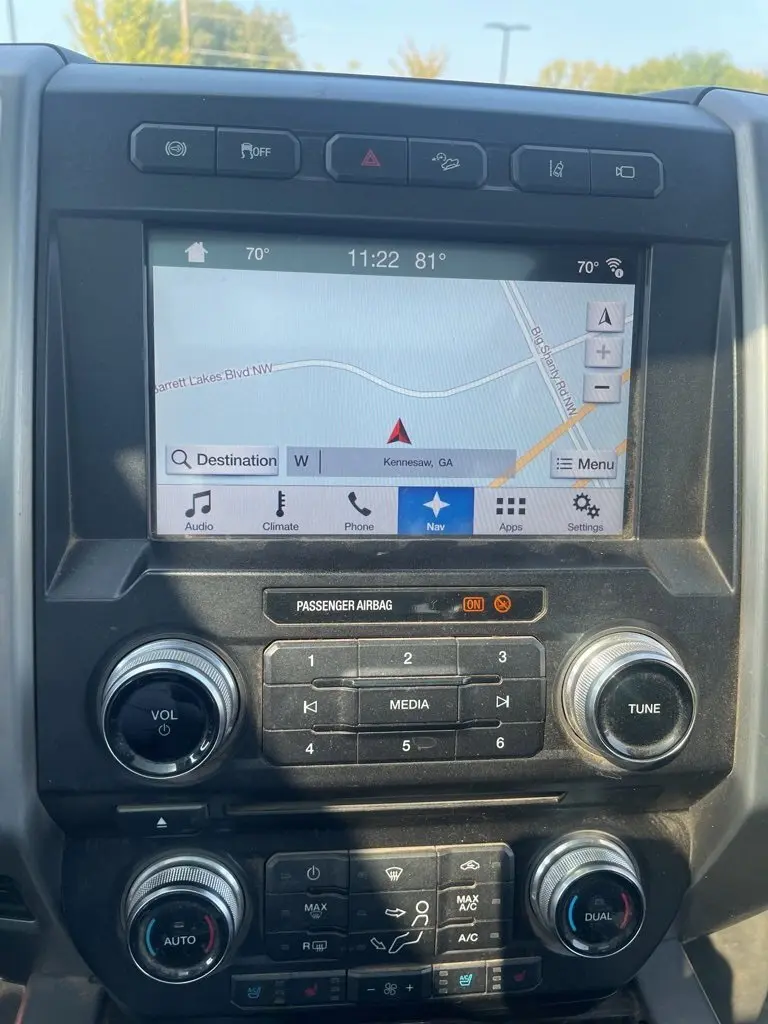 2017 Ford F-250 Platinum photo 8