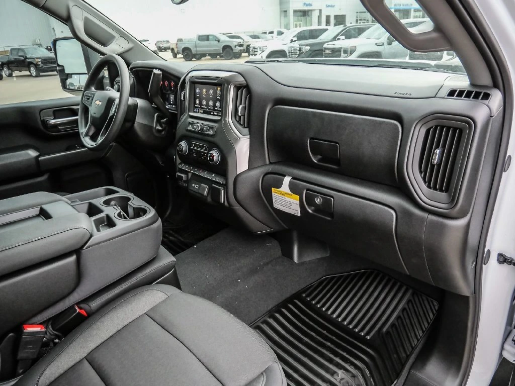 2026 Chevrolet Silverado 2500 HD Custom - Photo 15
