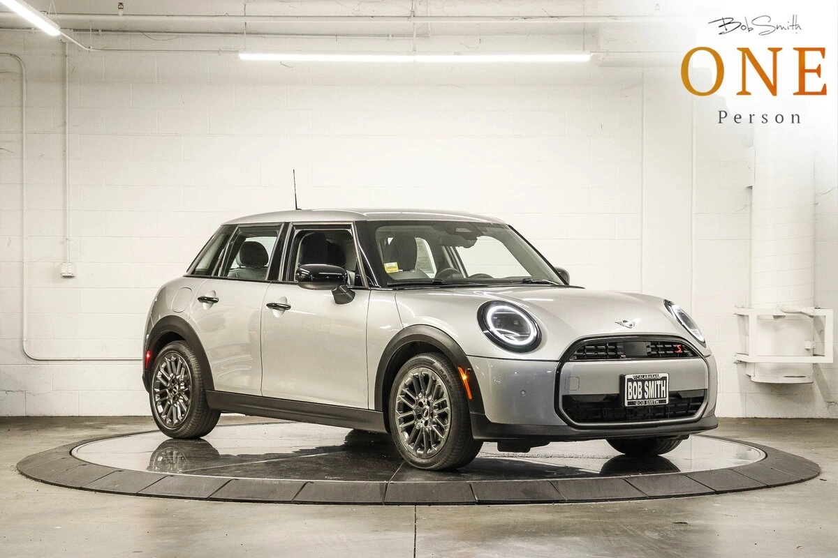 2025 MINI Hardtop 4 Door