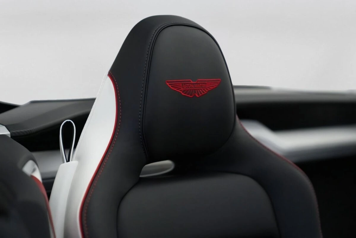 2026 Aston Martin Vanquish Base - Photo 35