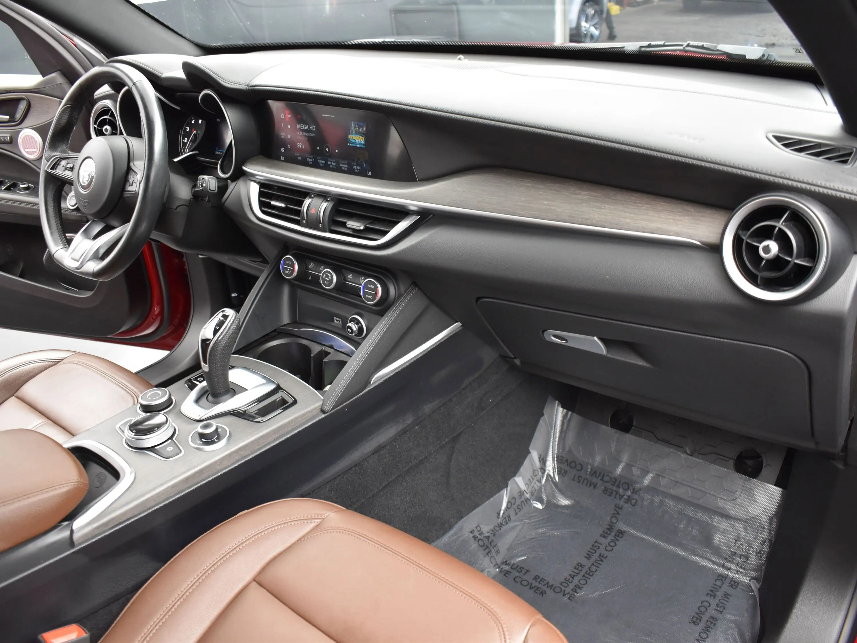 2022 Alfa Romeo Stelvio Ti photo 7