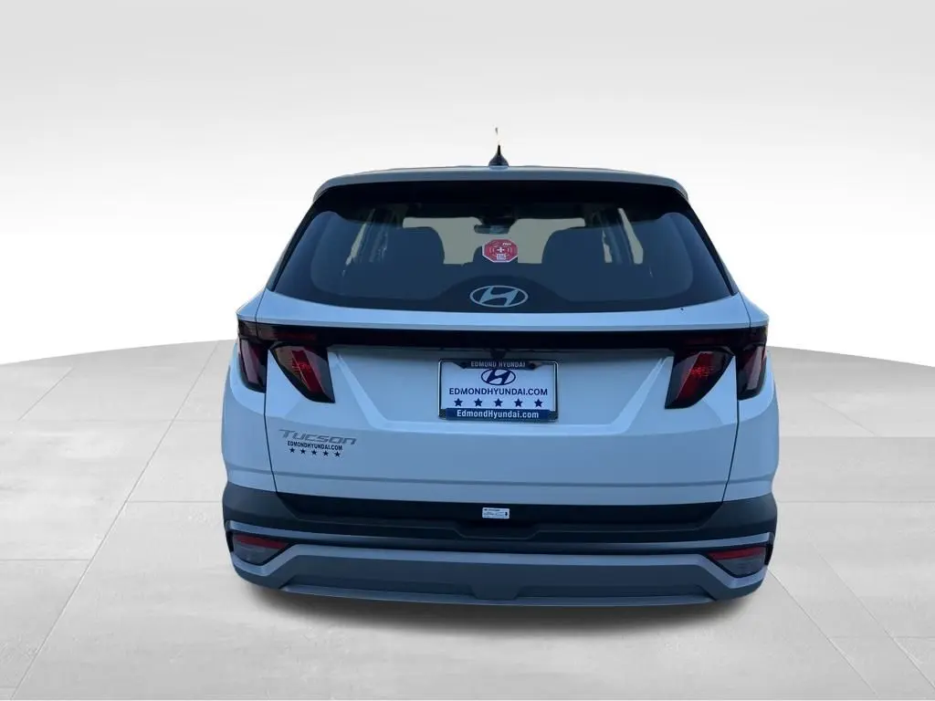2026 Hyundai Tucson SE photo 7