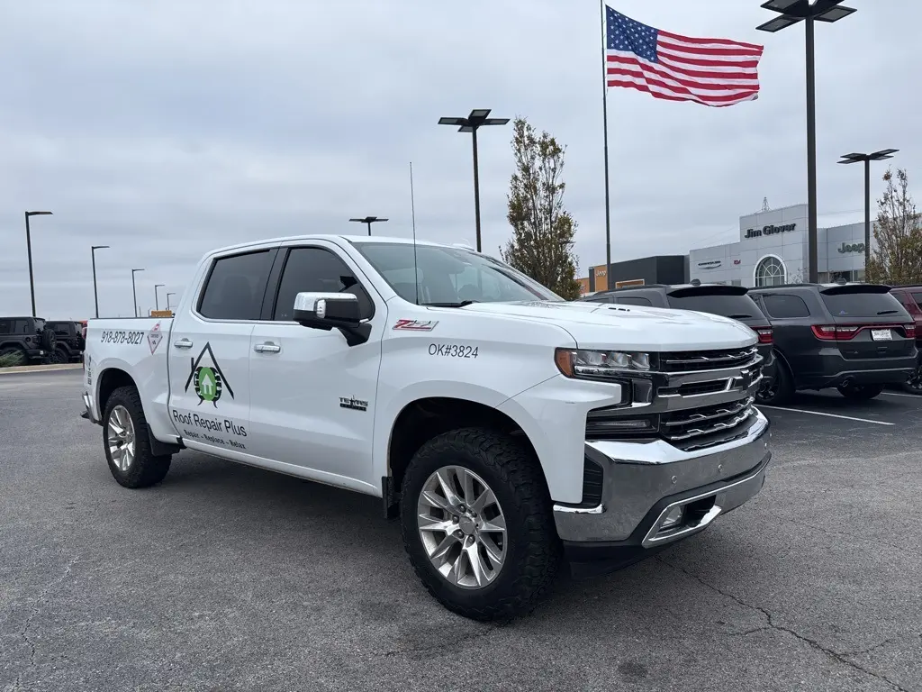 2022 Chevrolet Silverado 1500 LTZ photo 3