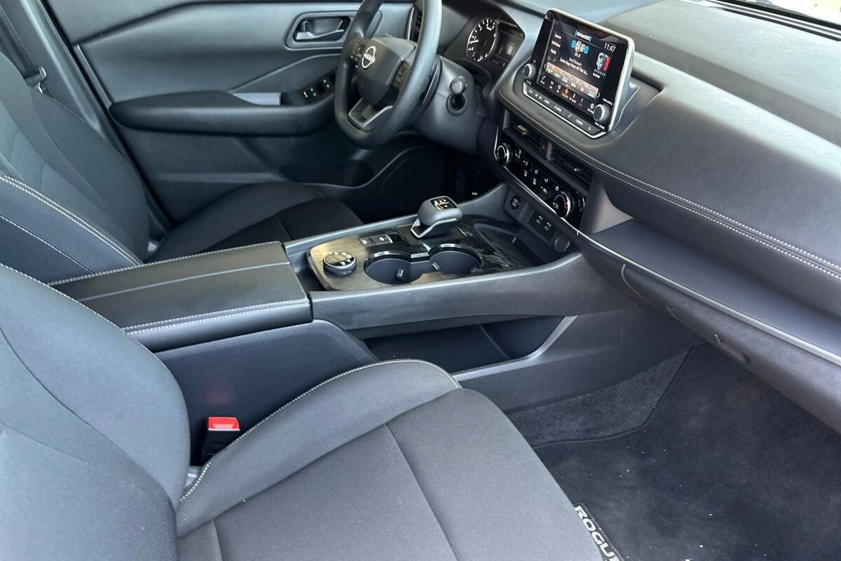 2026 Nissan Rogue S - Photo 16