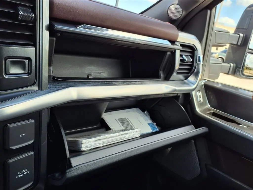 2023 Ford F-150 Lariat photo 37
