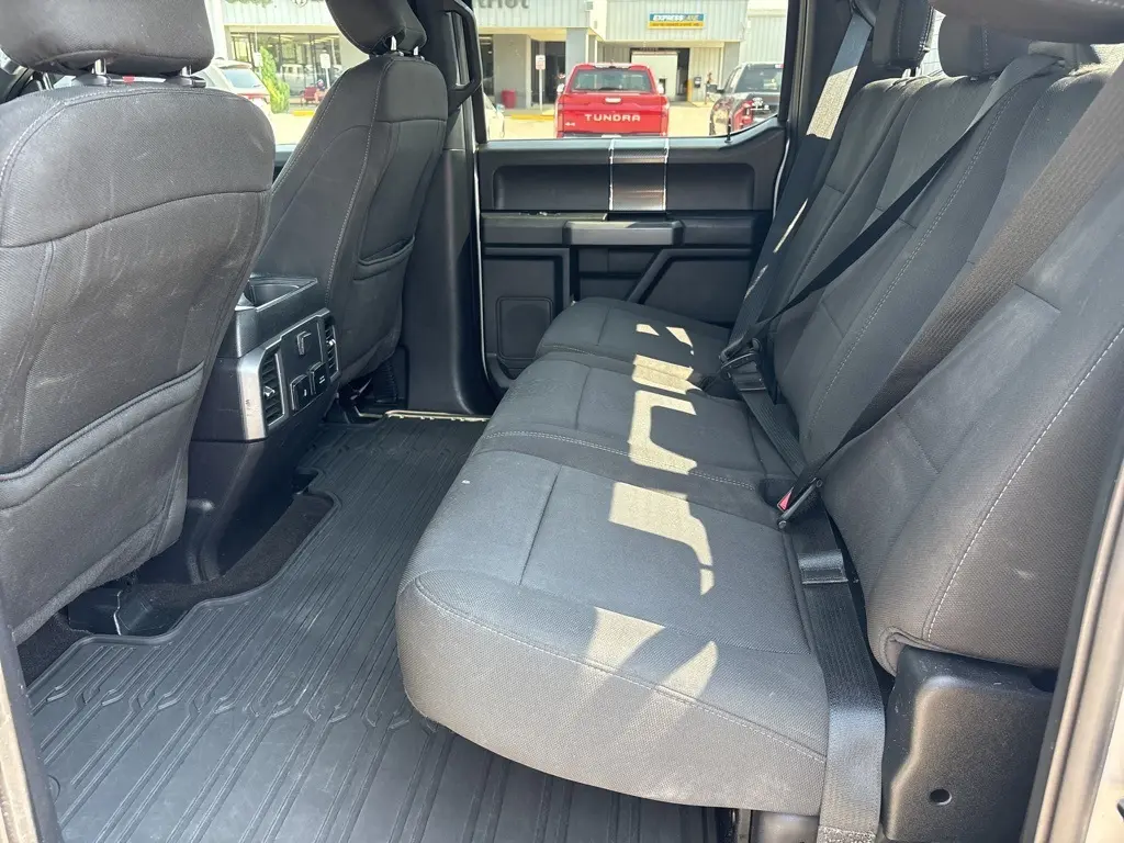 2018 Ford F-150 XLT photo 29