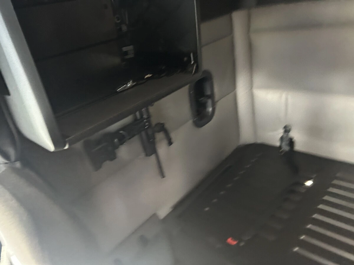 2022 Freightliner Cascadia - image 19