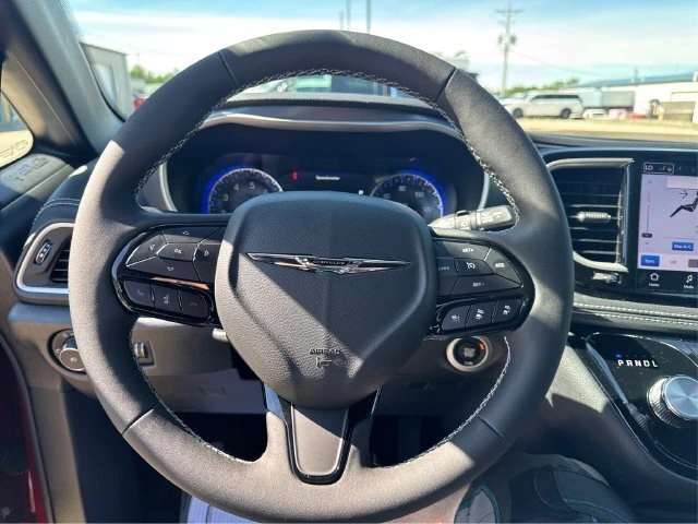 2026 Chrysler Pacifica Select - Photo 17