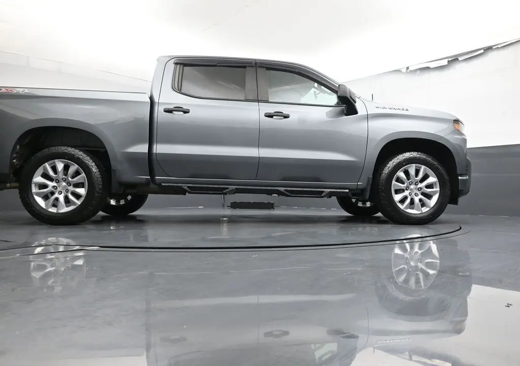 2020 Chevrolet Silverado 1500 Custom photo 39