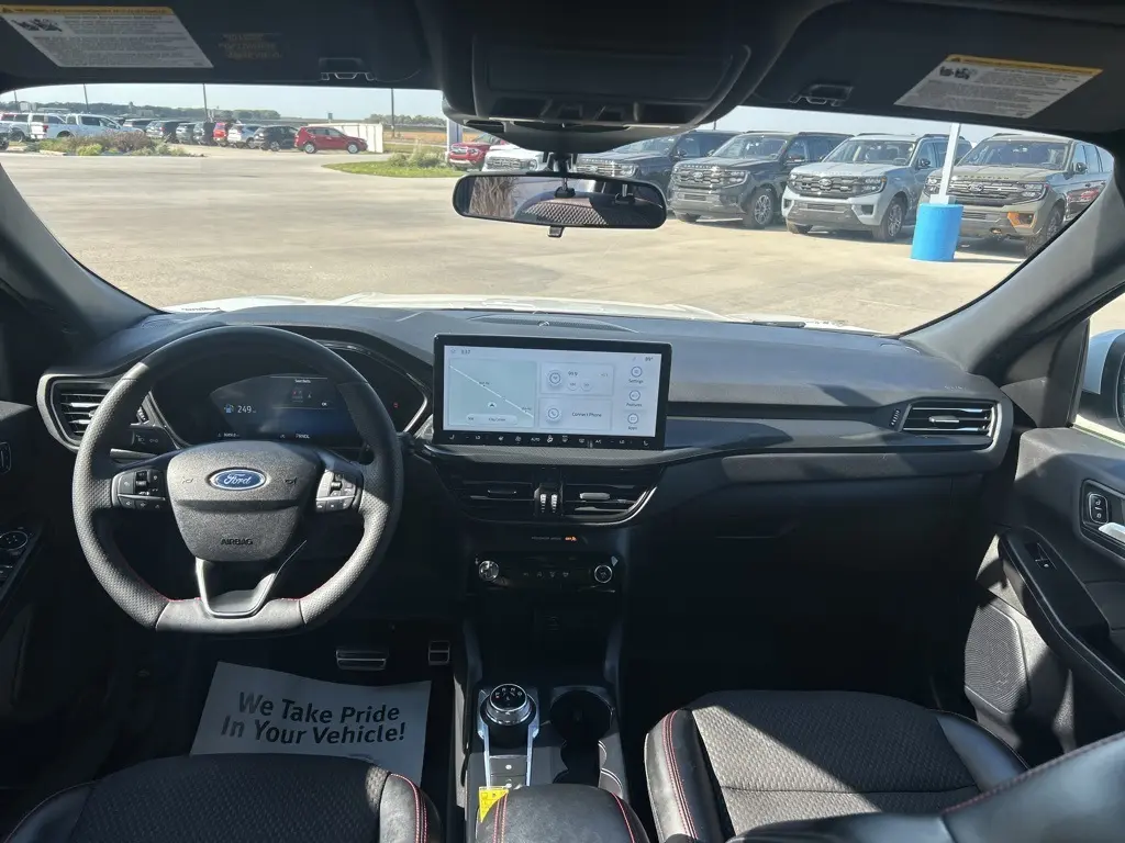 2023 Ford Escape ST-Line Select photo 19