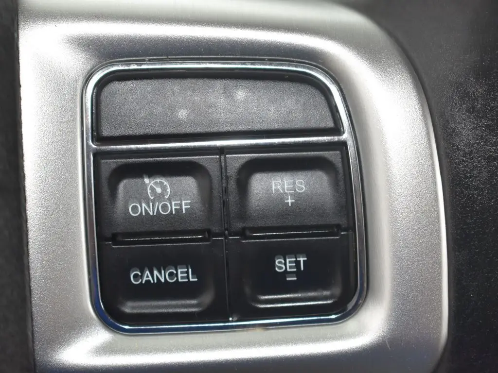 2015 Dodge Journey R/T photo 15