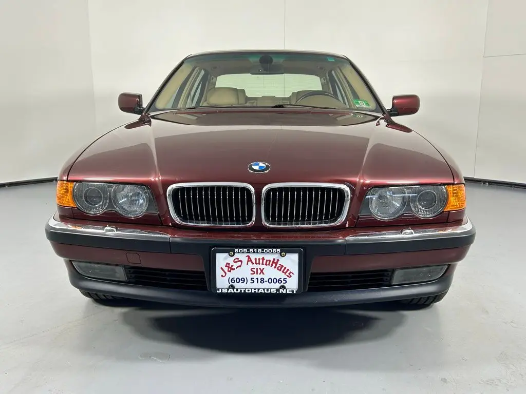 2000 BMW 7 Series Base's photo